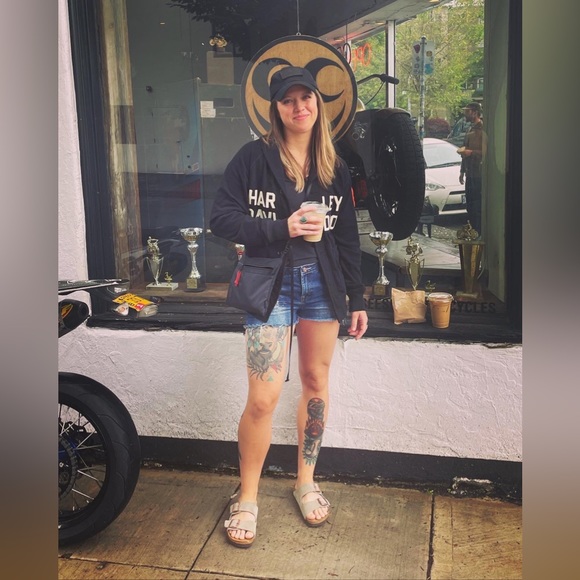 Meet your Posher, Alli - Picture 11 of 11